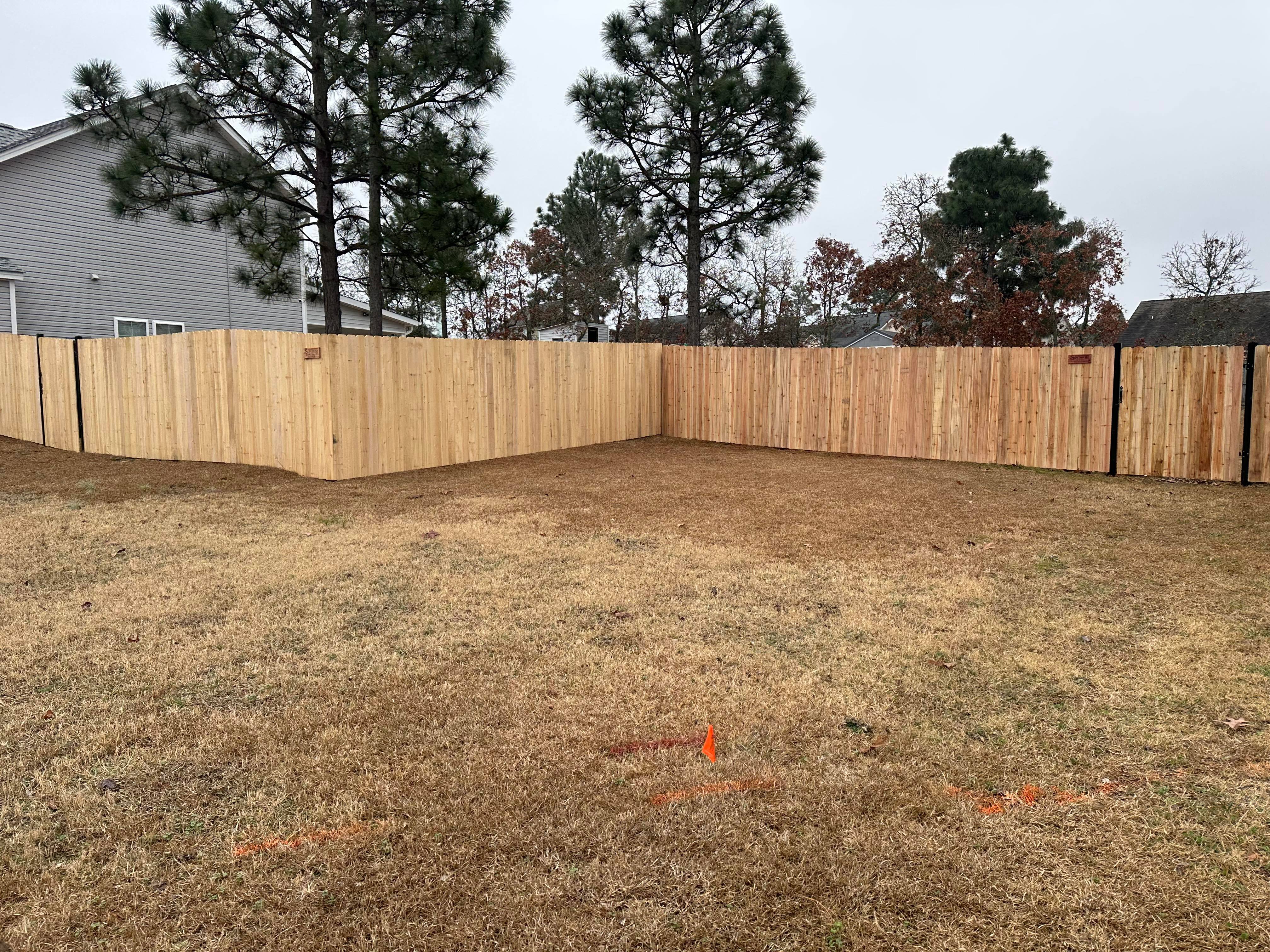 red cedar wood privacy fence
